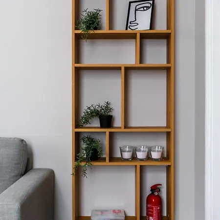 Boutique 2-bedroom In Διαμέρισμα *