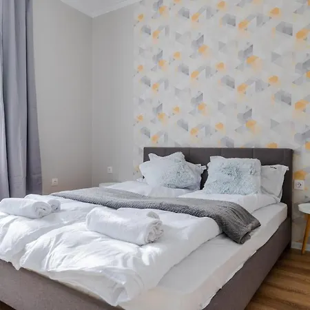 Boutique 2-bedroom In Διαμέρισμα *