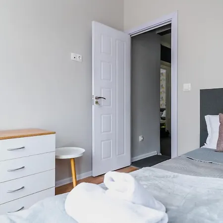 Boutique 2-bedroom In דירה סופיה